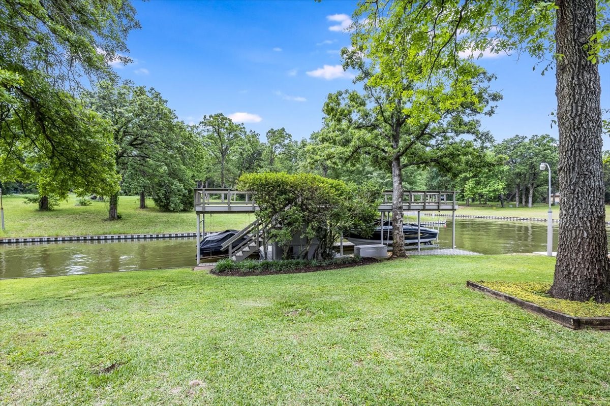 325 Beachside Drive Trinidad TX 75163