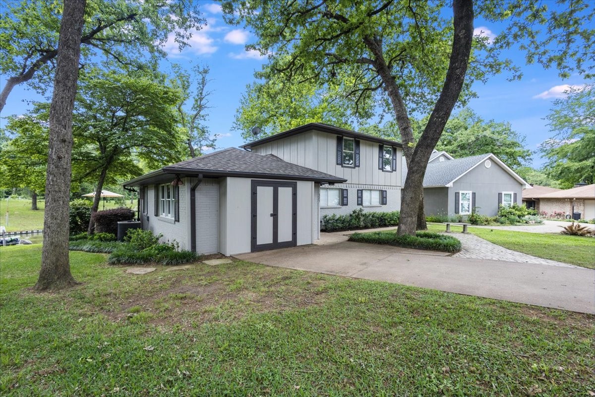 325 Beachside Drive Trinidad TX 75163