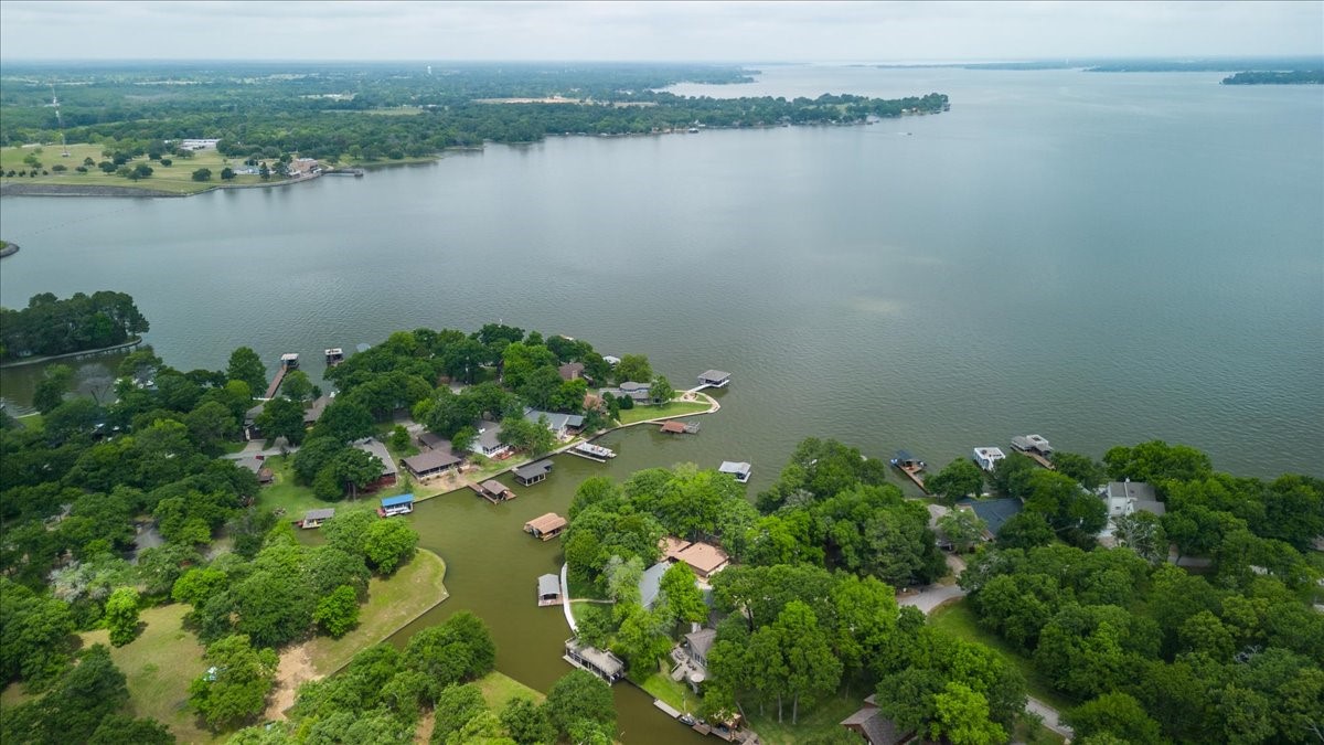 325 Beachside Drive Trinidad TX 75163