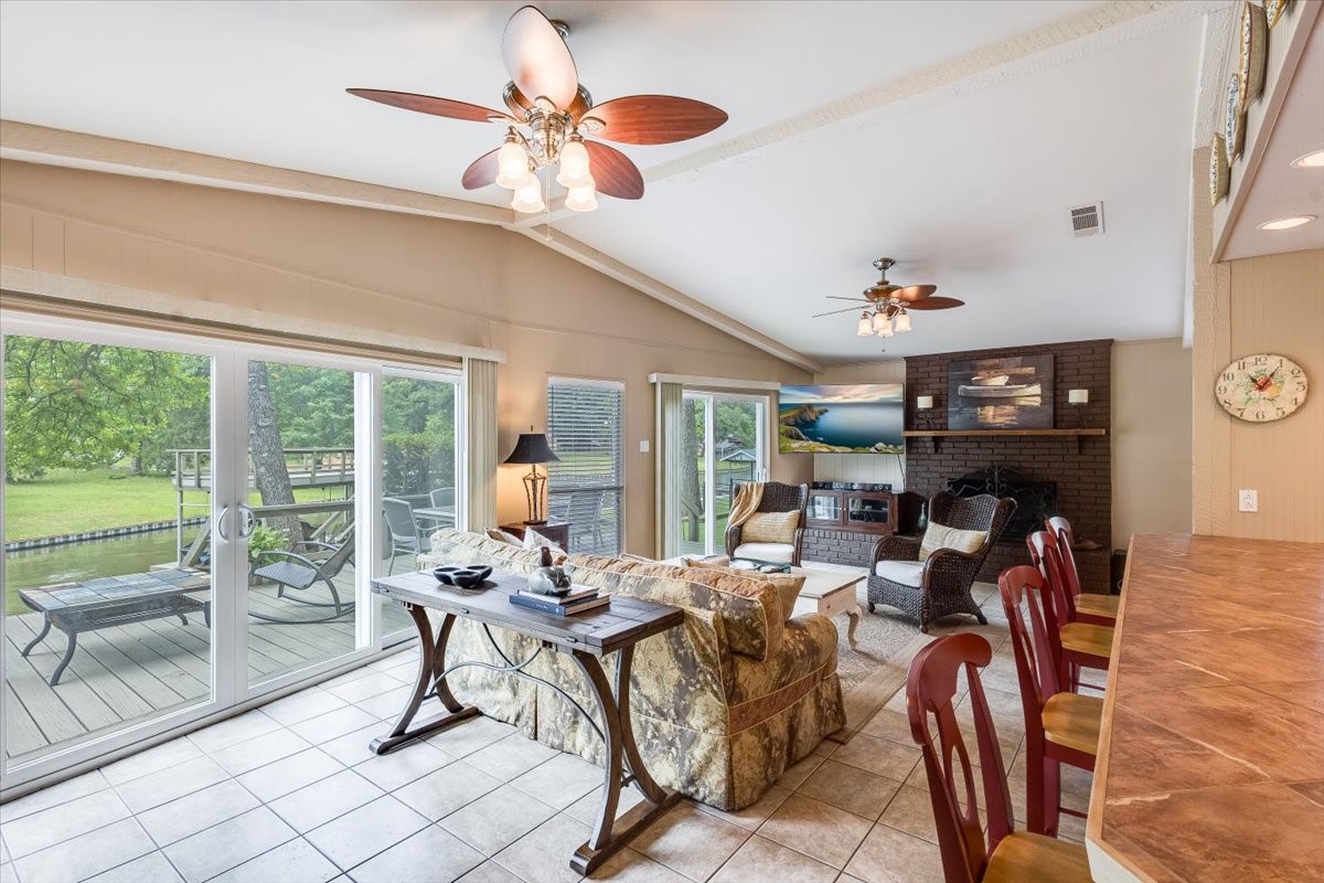 325 Beachside Drive Trinidad TX 75163