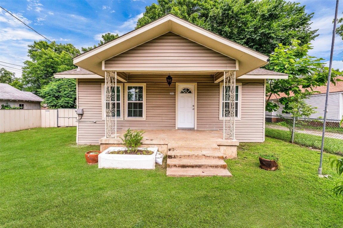 2840 Canton Drive Fort Worth TX 76112