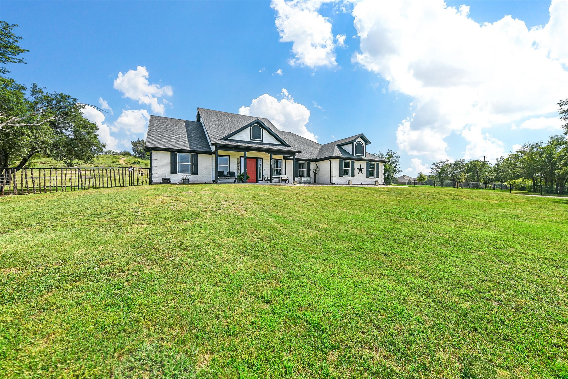 173 Cooperstown Drive Springtown TX 76082