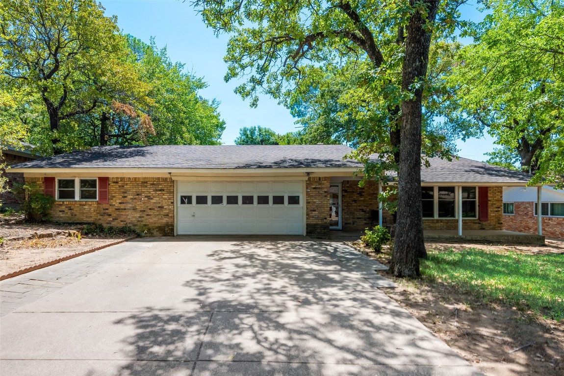 733 W Cheryl Avenue Hurst TX 76053