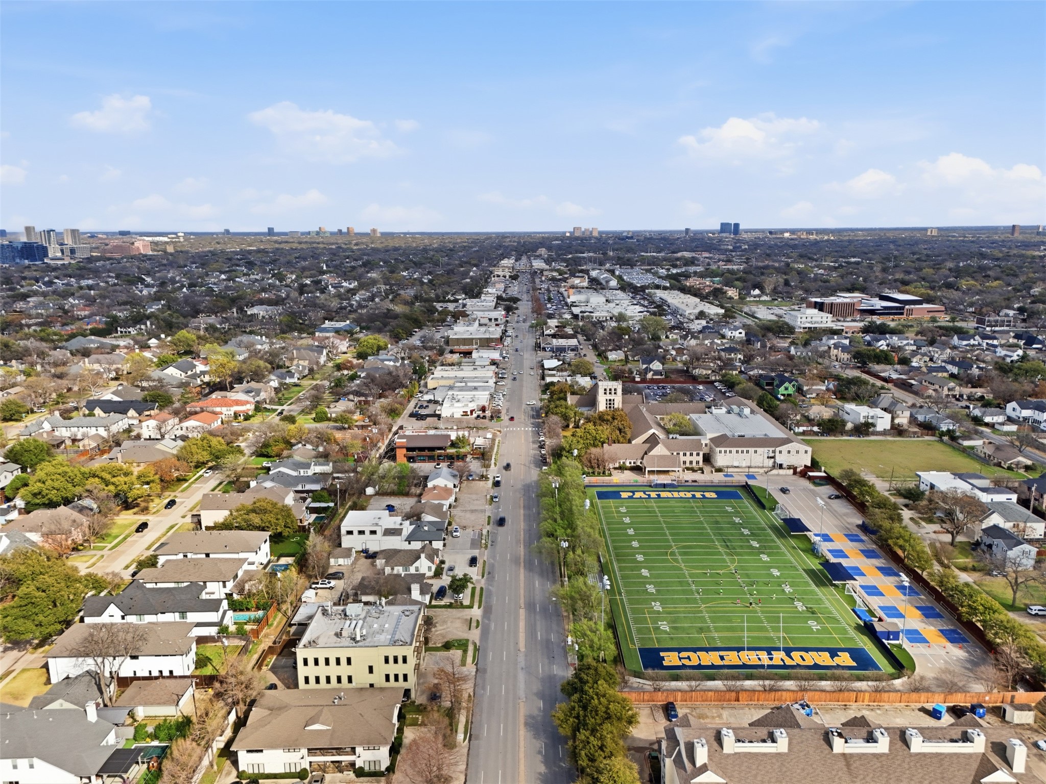 4527 Newmore Avenue Dallas TX 75209