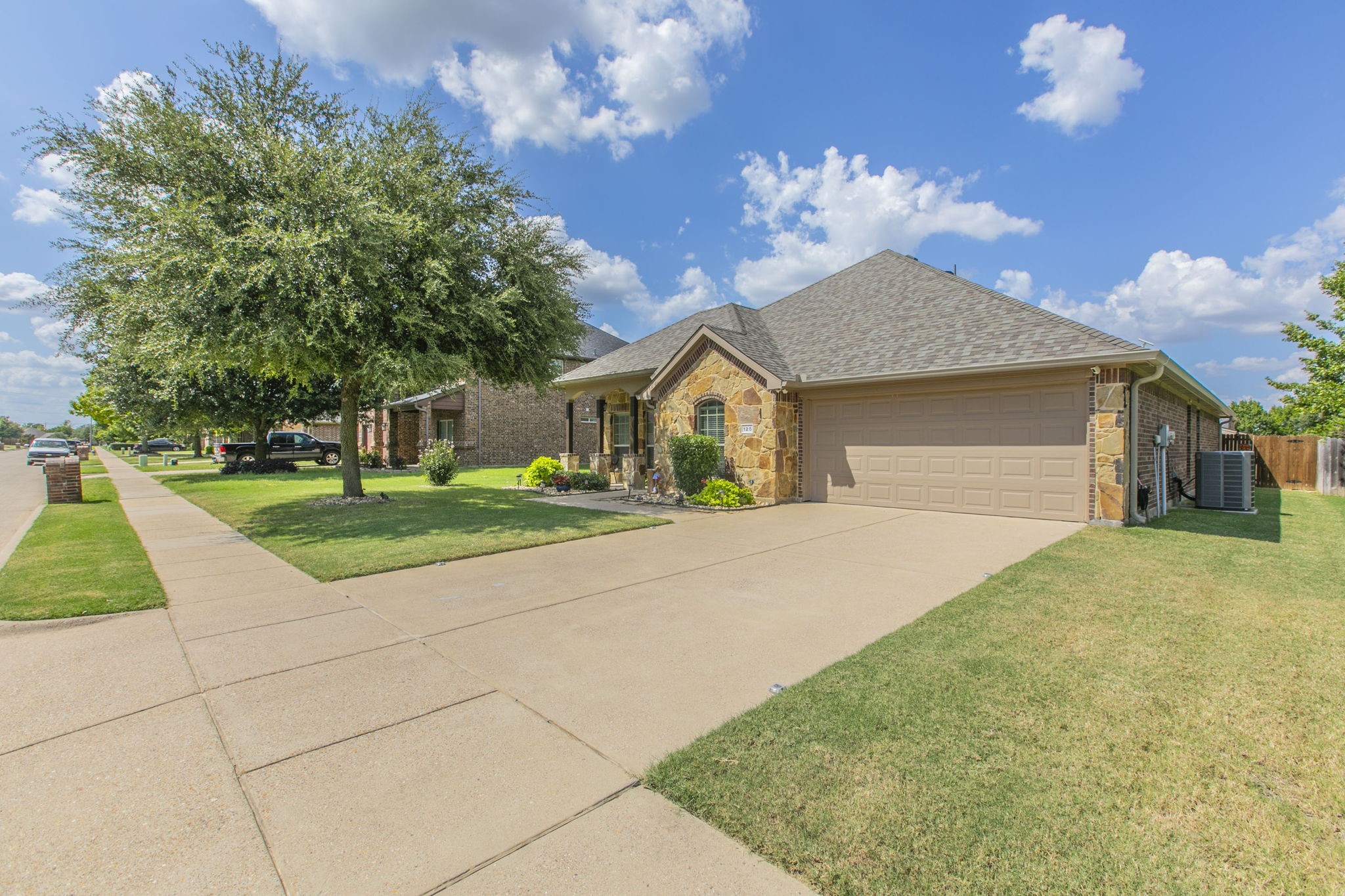 125 Sumac Drive Waxahachie TX 75165