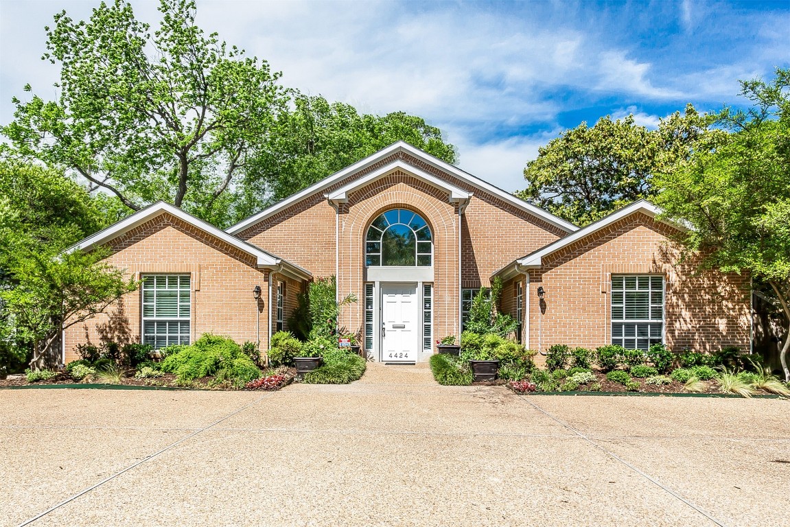 4424 Vandelia Street Dallas TX 75219