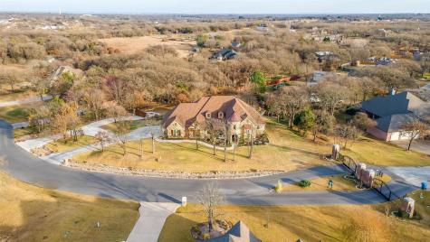 3615 Winding Oak Lane N Burleson TX 76028