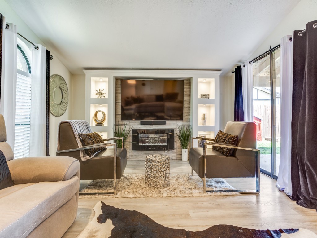 4506 Freeport Drive Garland TX 75043
