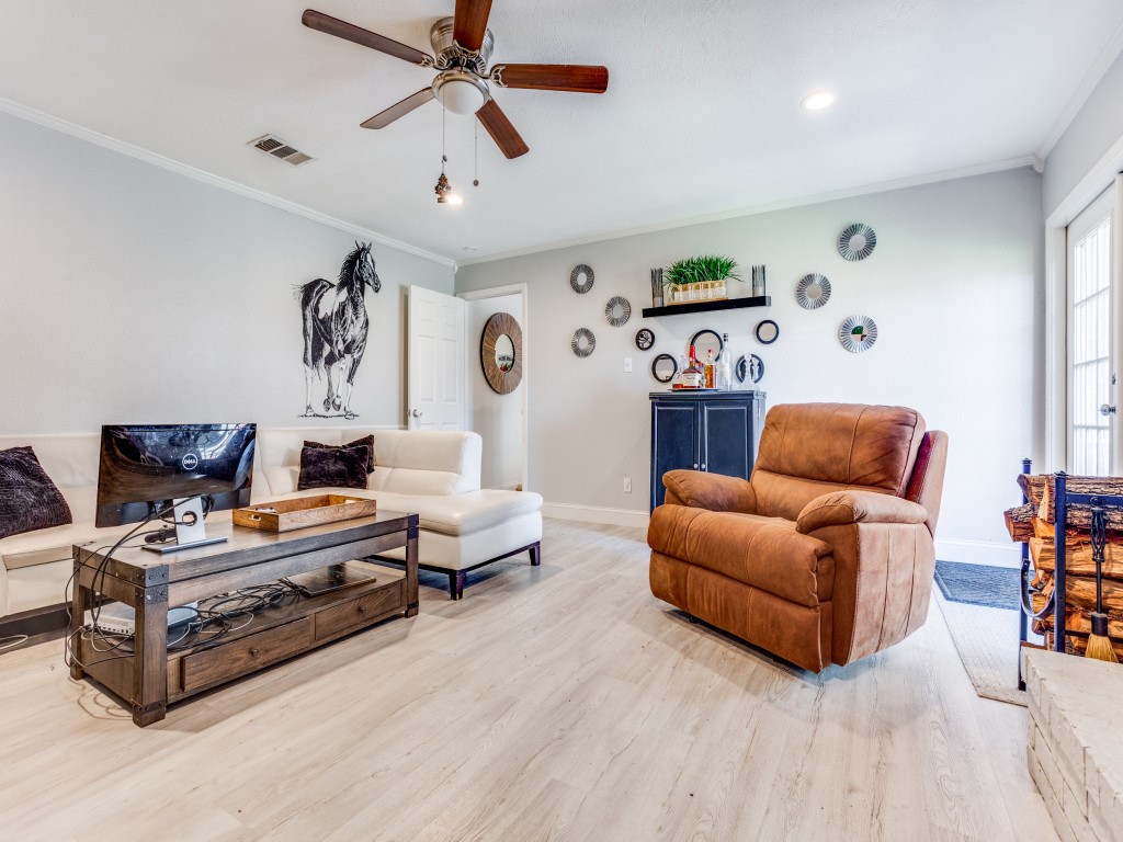 4506 Freeport Drive Garland TX 75043