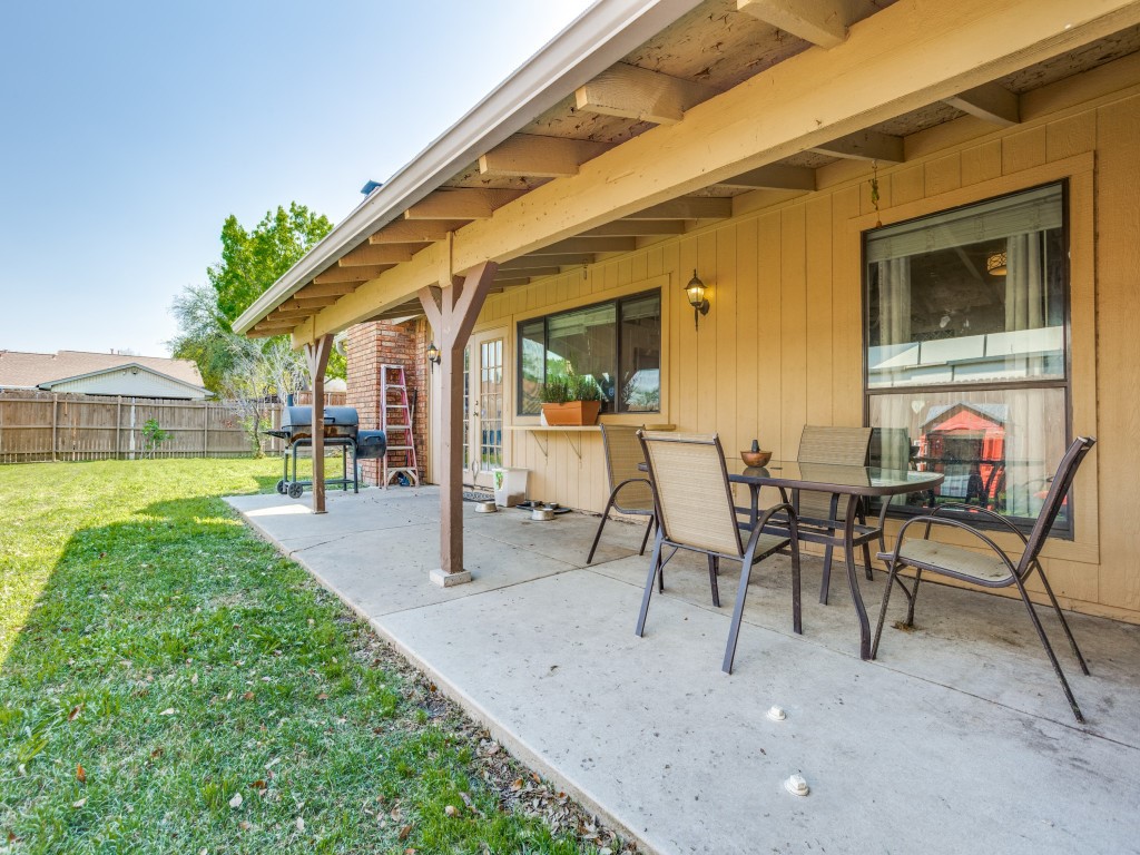 4506 Freeport Drive Garland TX 75043