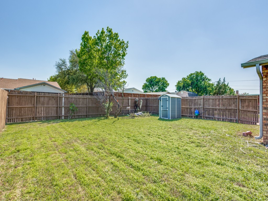 4506 Freeport Drive Garland TX 75043
