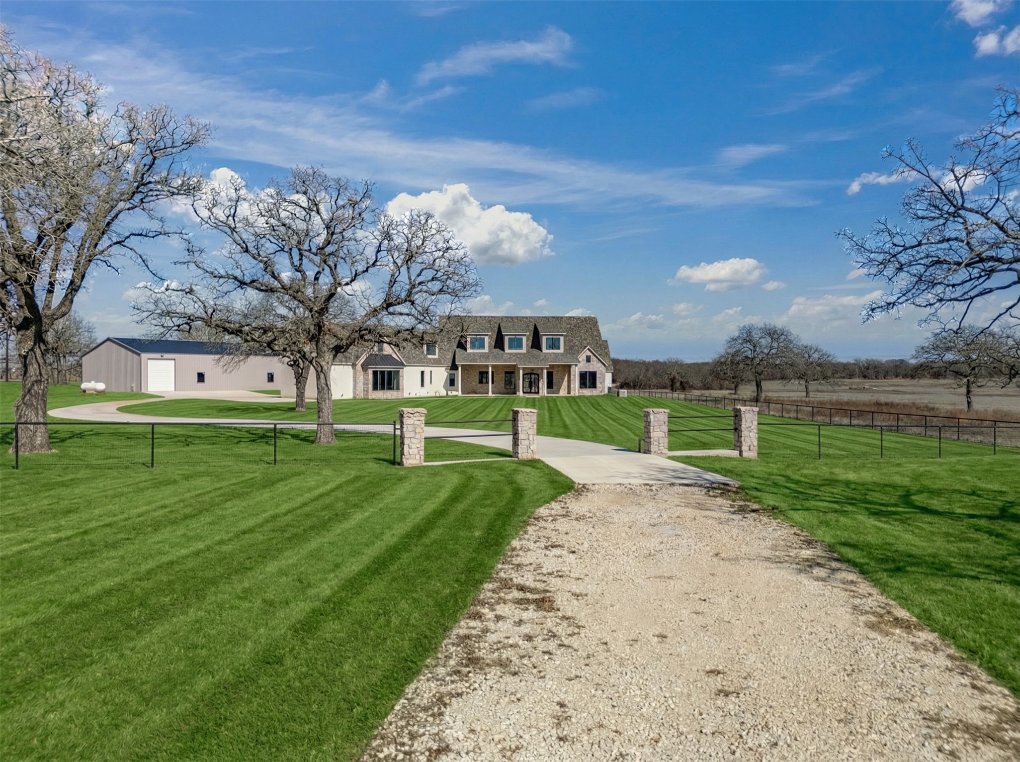 623 Lake Valley Road Sunset TX 76270