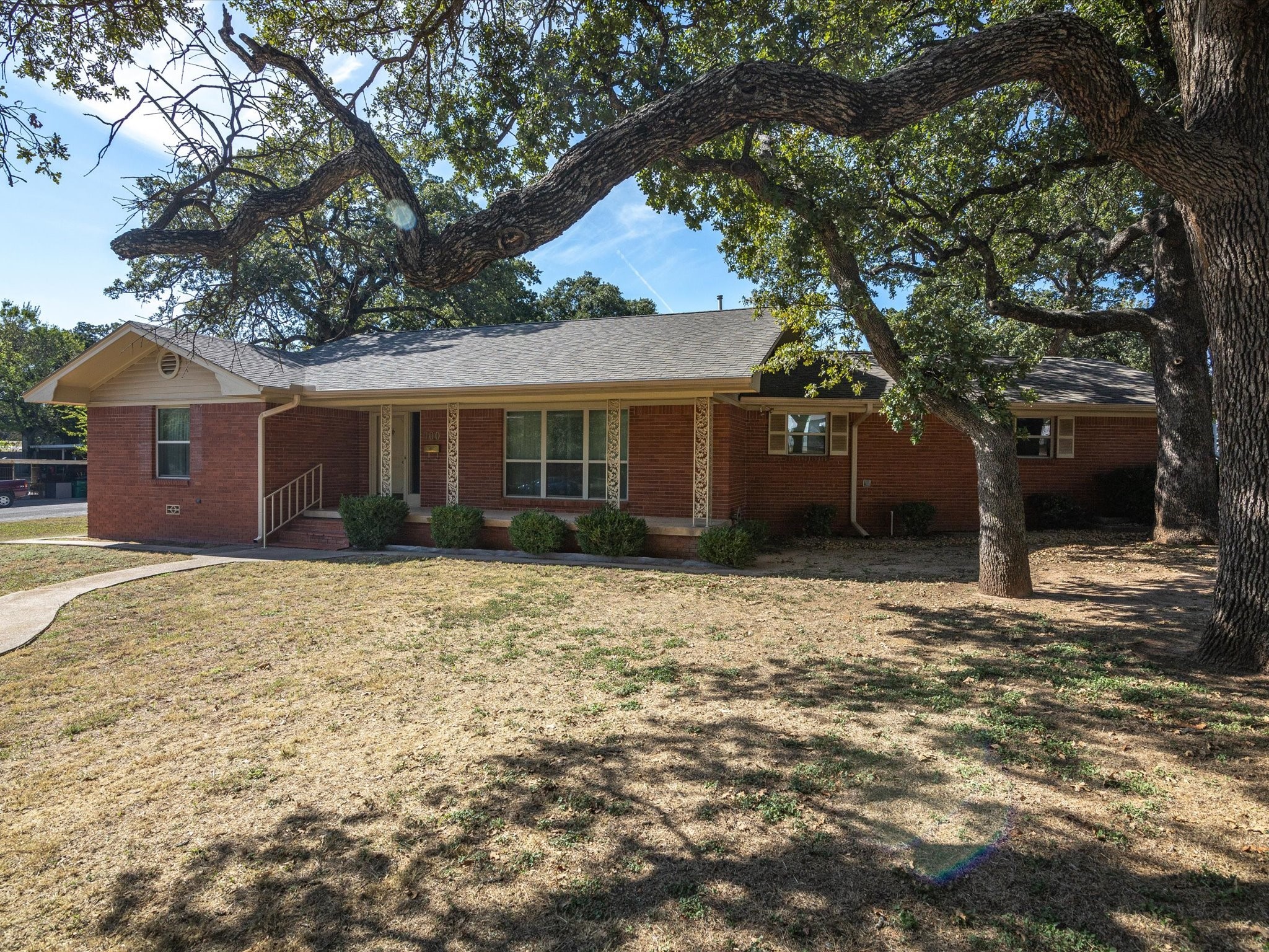 900 Lowrie Street Bowie TX 76230