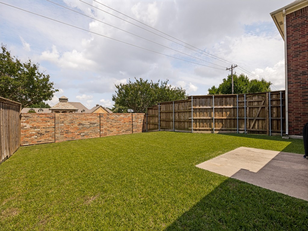 1192 Oak Hill Lane Murphy TX 75094