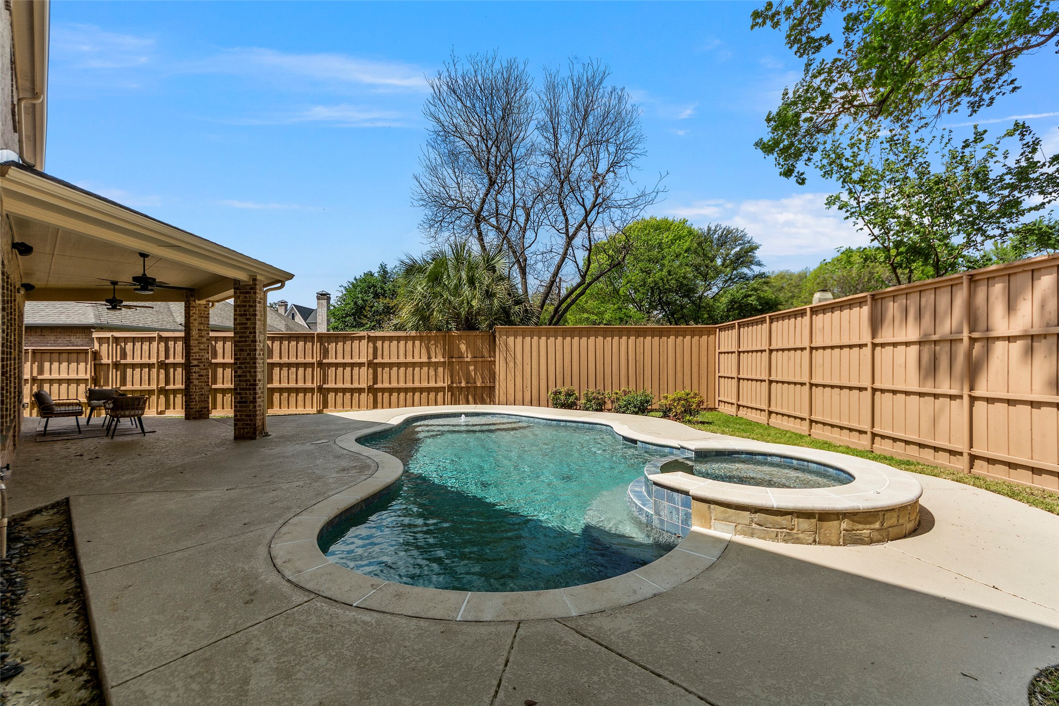 9515 Edith Lane Dallas TX 75220