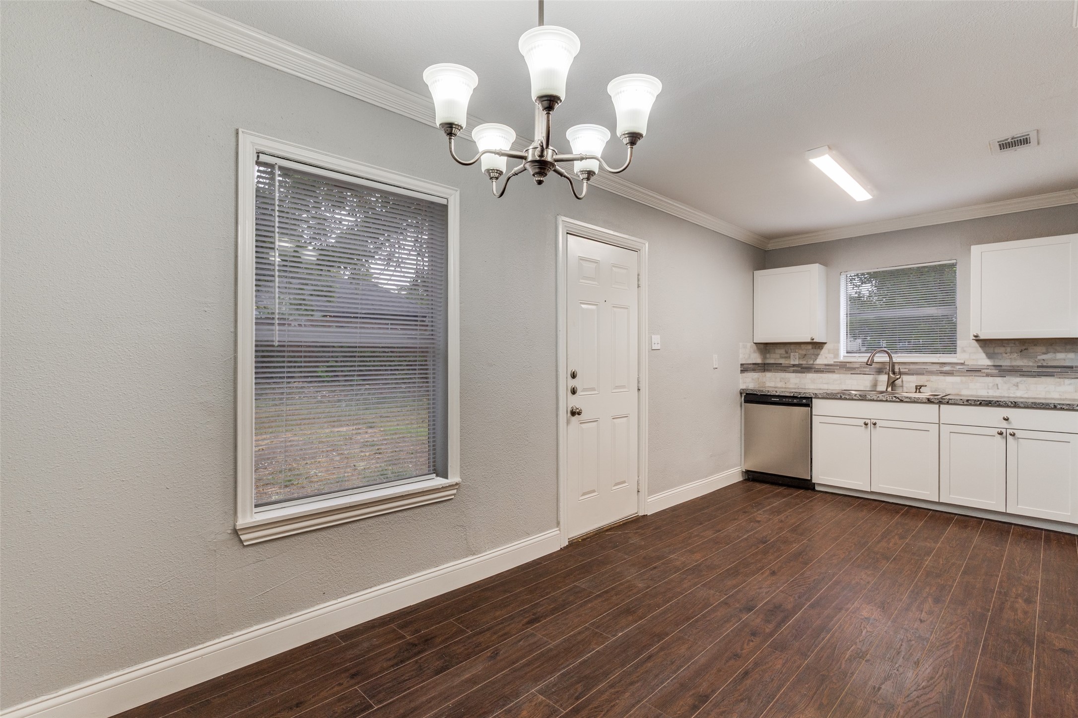 1239 Cedar Haven Avenue Dallas TX 75216