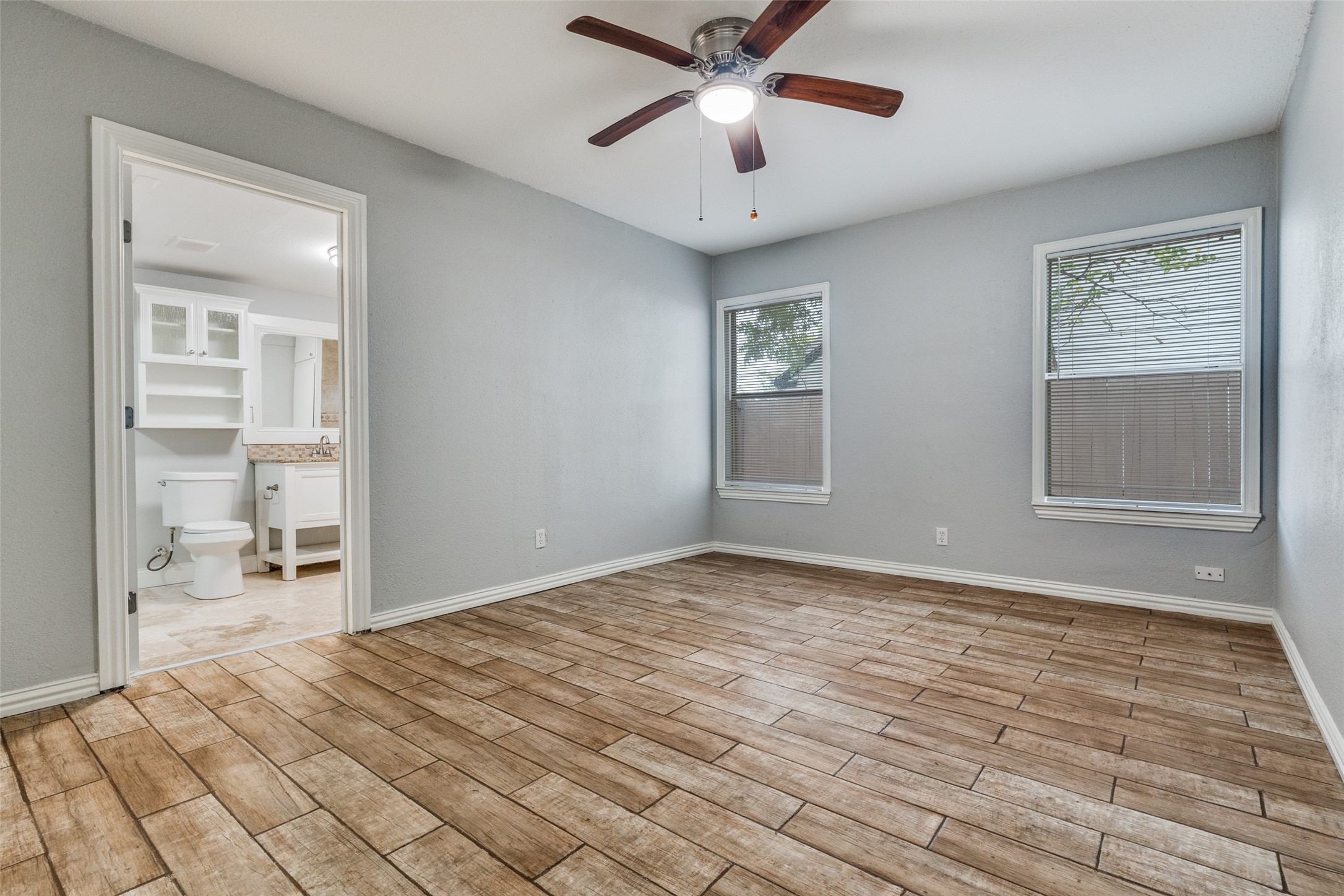 1239 Cedar Haven Avenue Dallas TX 75216