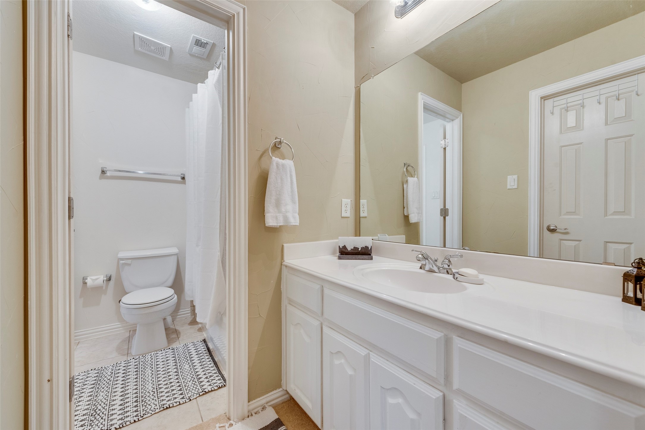 8711 Weston Lane Lantana TX 76226