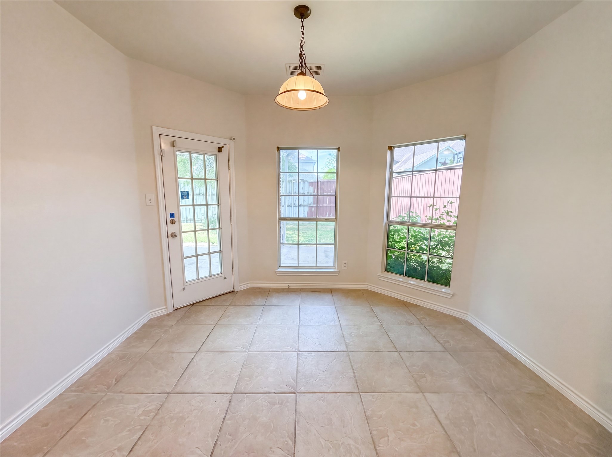 1126 Glencoe Drive Glenn Heights TX 75154