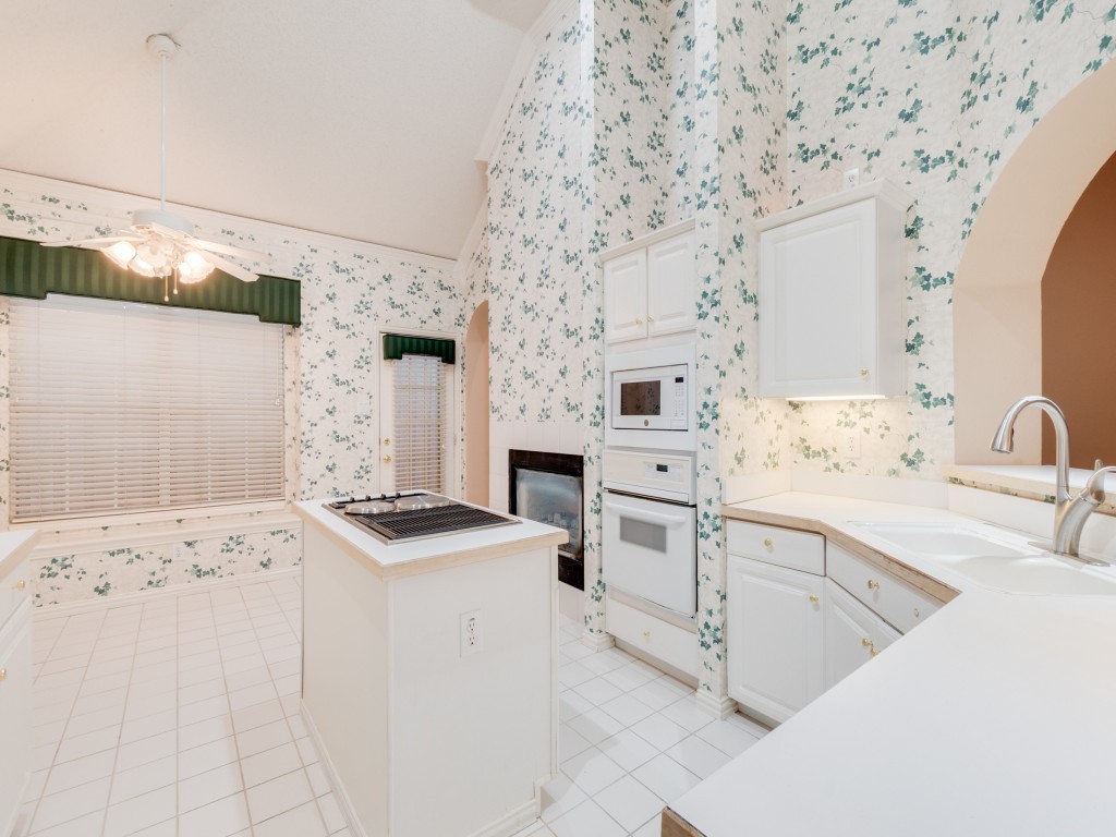 14628 Flanders Court Addison TX 75001