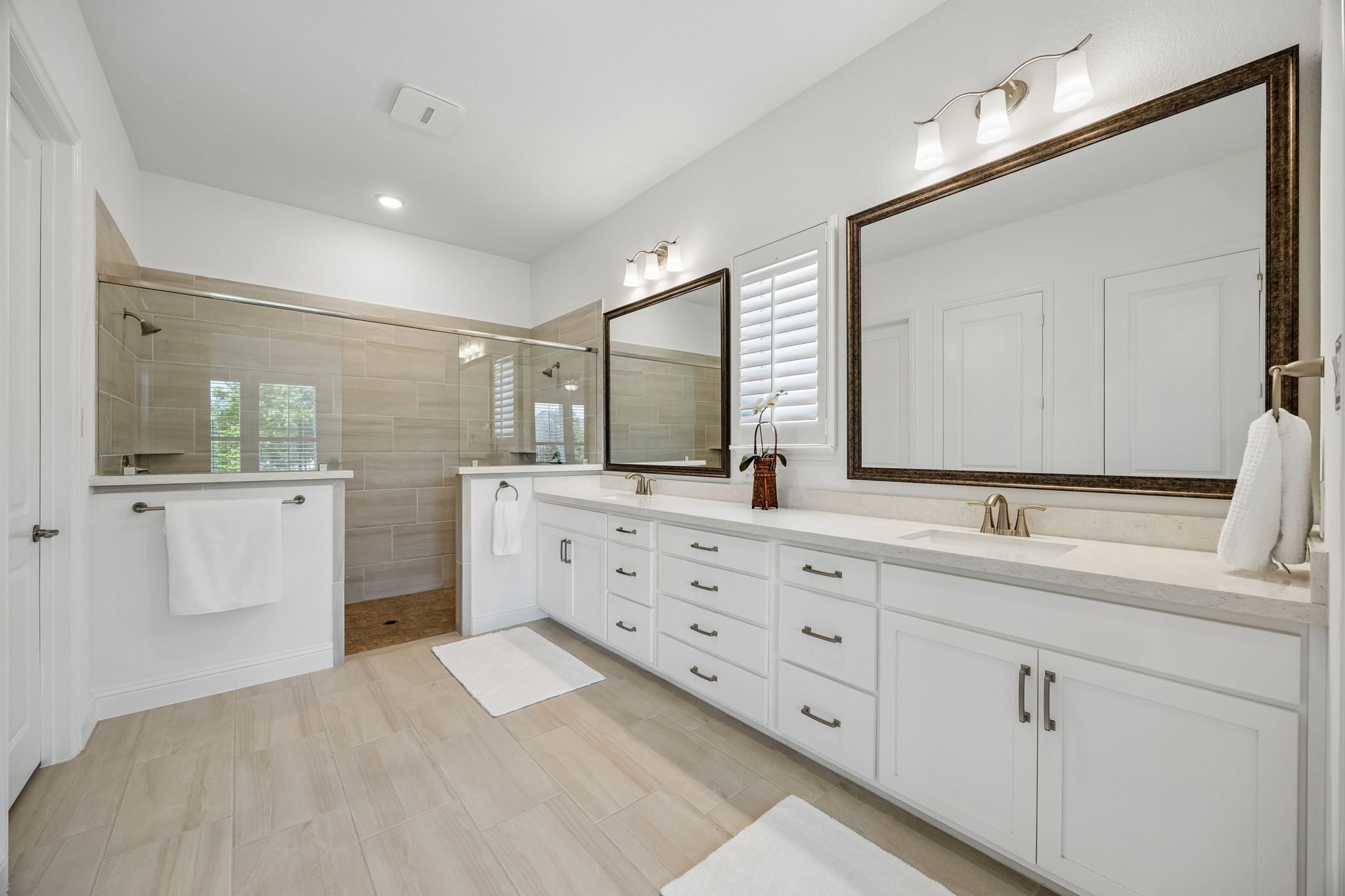 8113 Isle Of Skye The Colony TX 75056