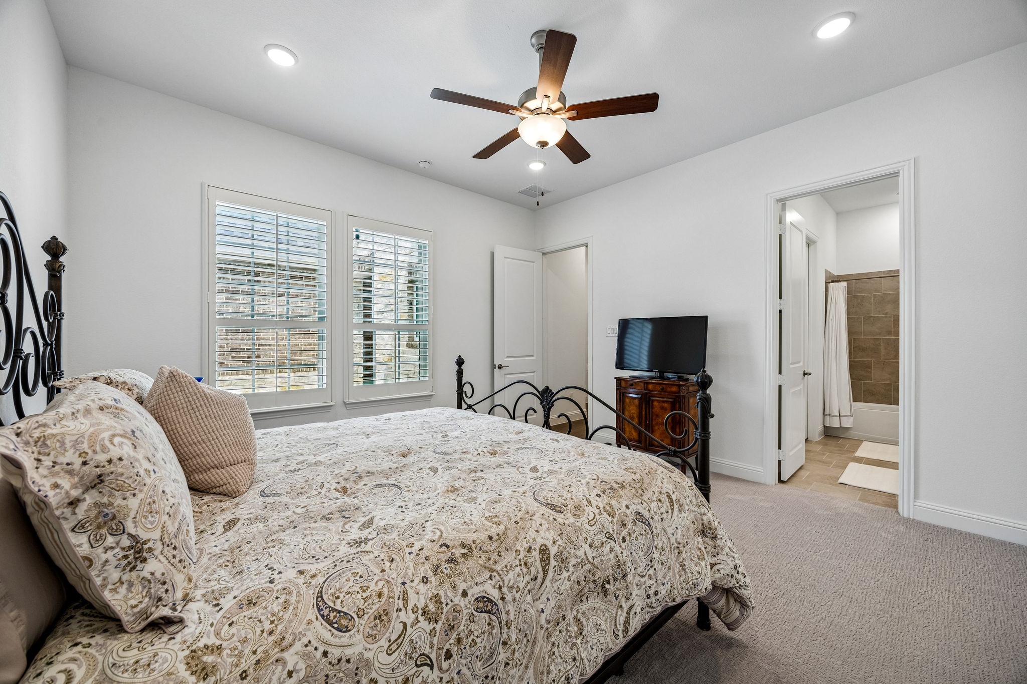 8113 Isle Of Skye The Colony TX 75056