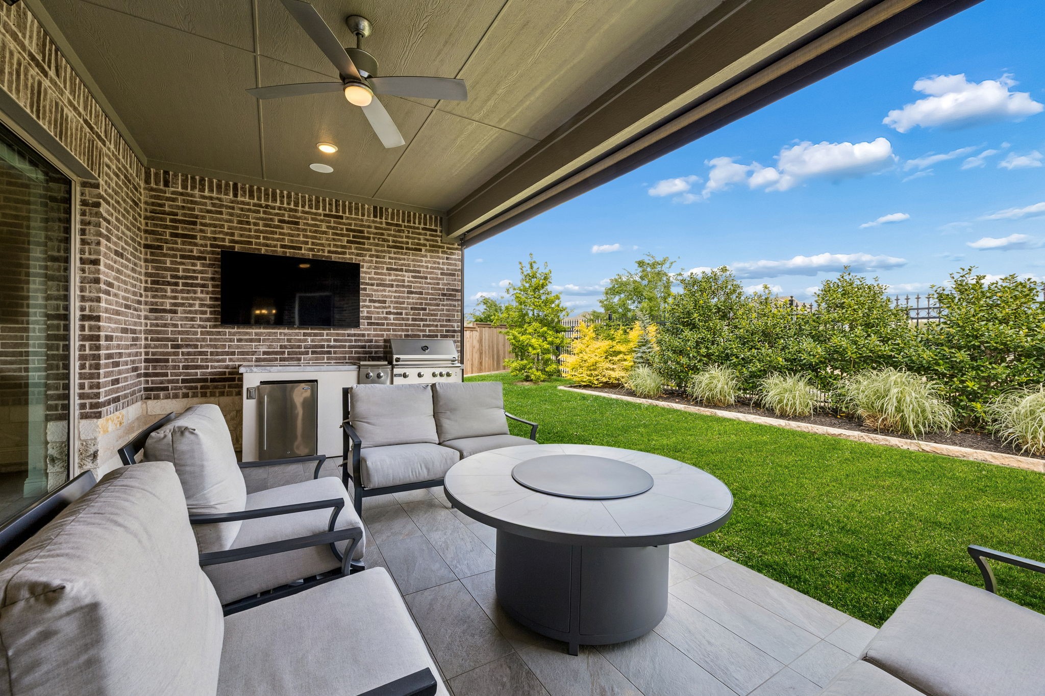 8113 Isle Of Skye The Colony TX 75056