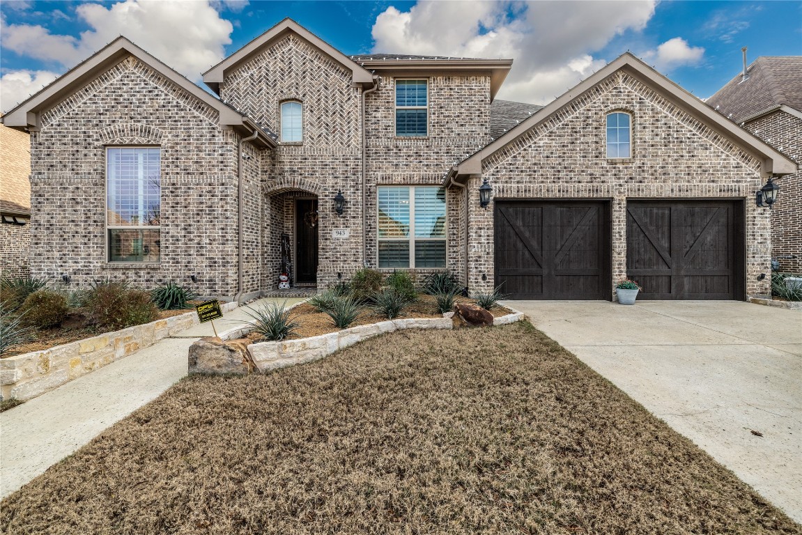 943 Highpoint Way Roanoke TX 76262