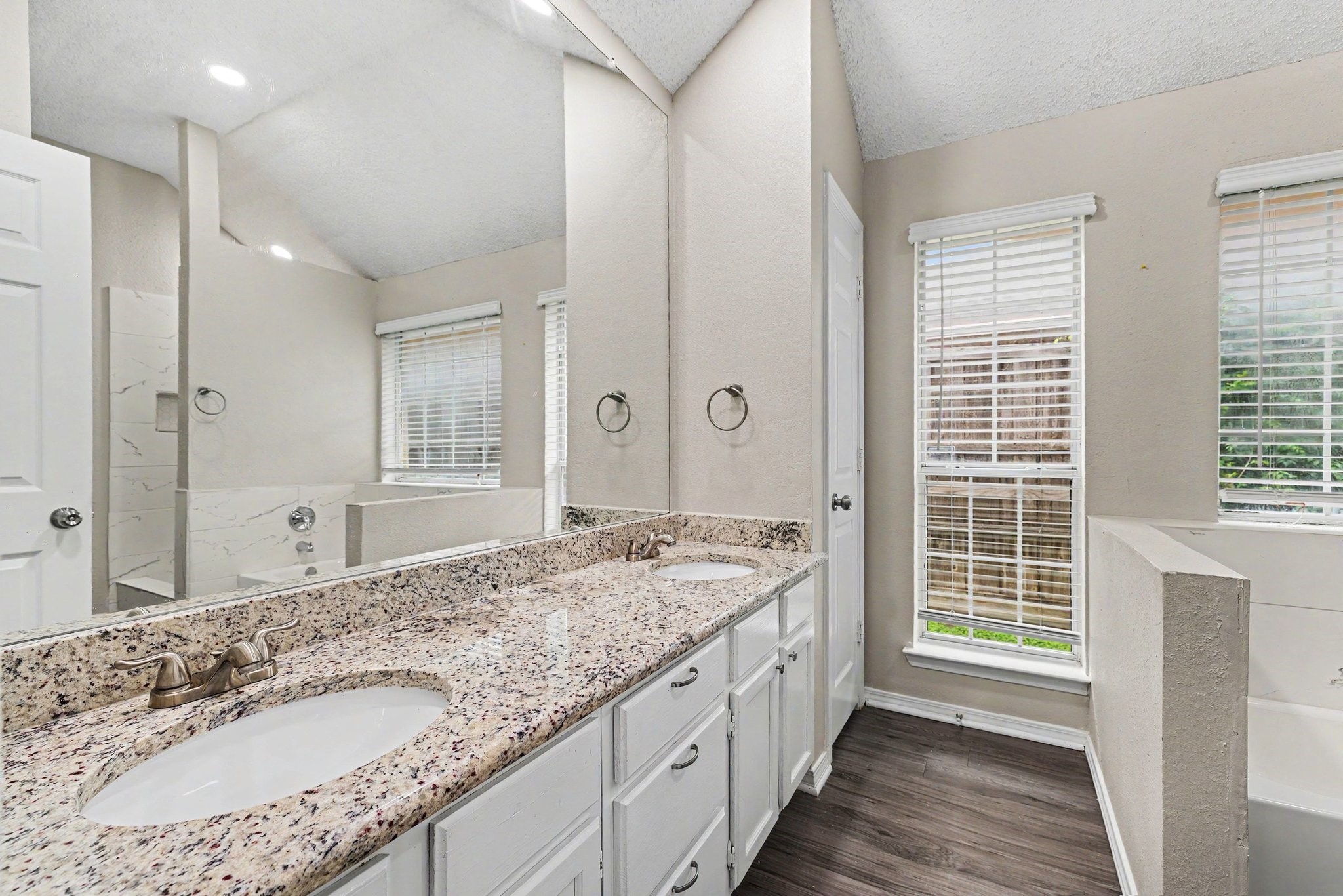 2741 Salado Trail Fort Worth TX 76118