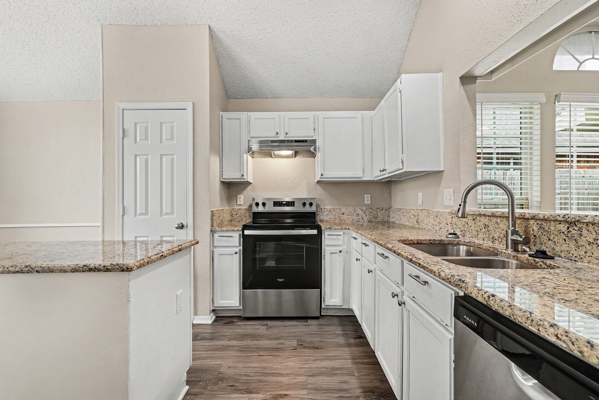 2741 Salado Trail Fort Worth TX 76118