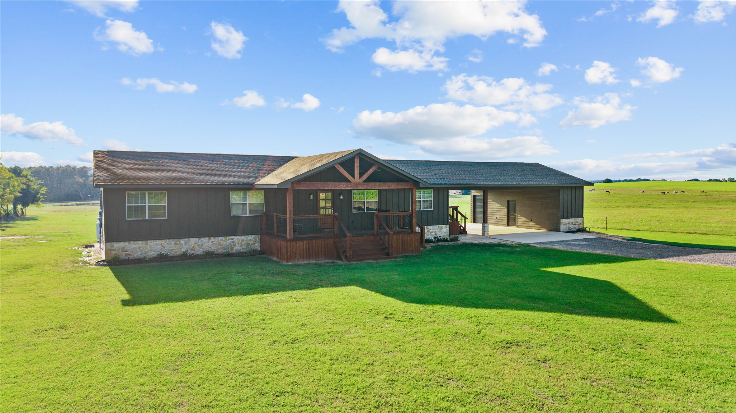 10533 County Road 4336 Larue TX 75770