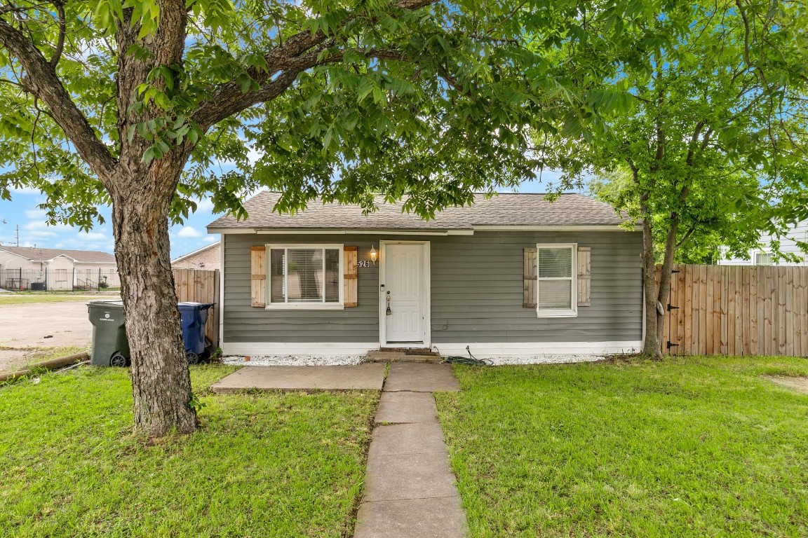 526 Kaiser Street Garland TX 75040