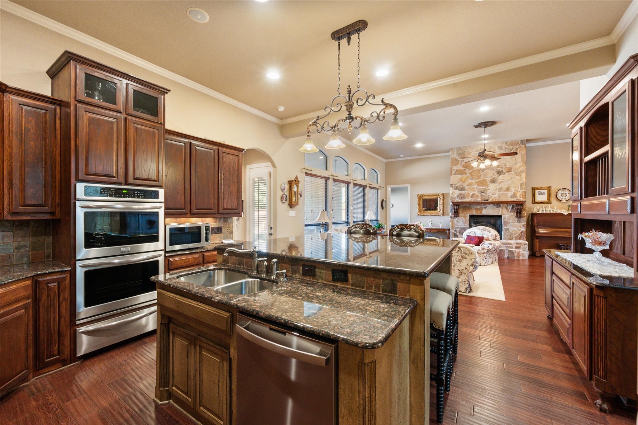 1211 Northglen Court Mansfield TX 76063