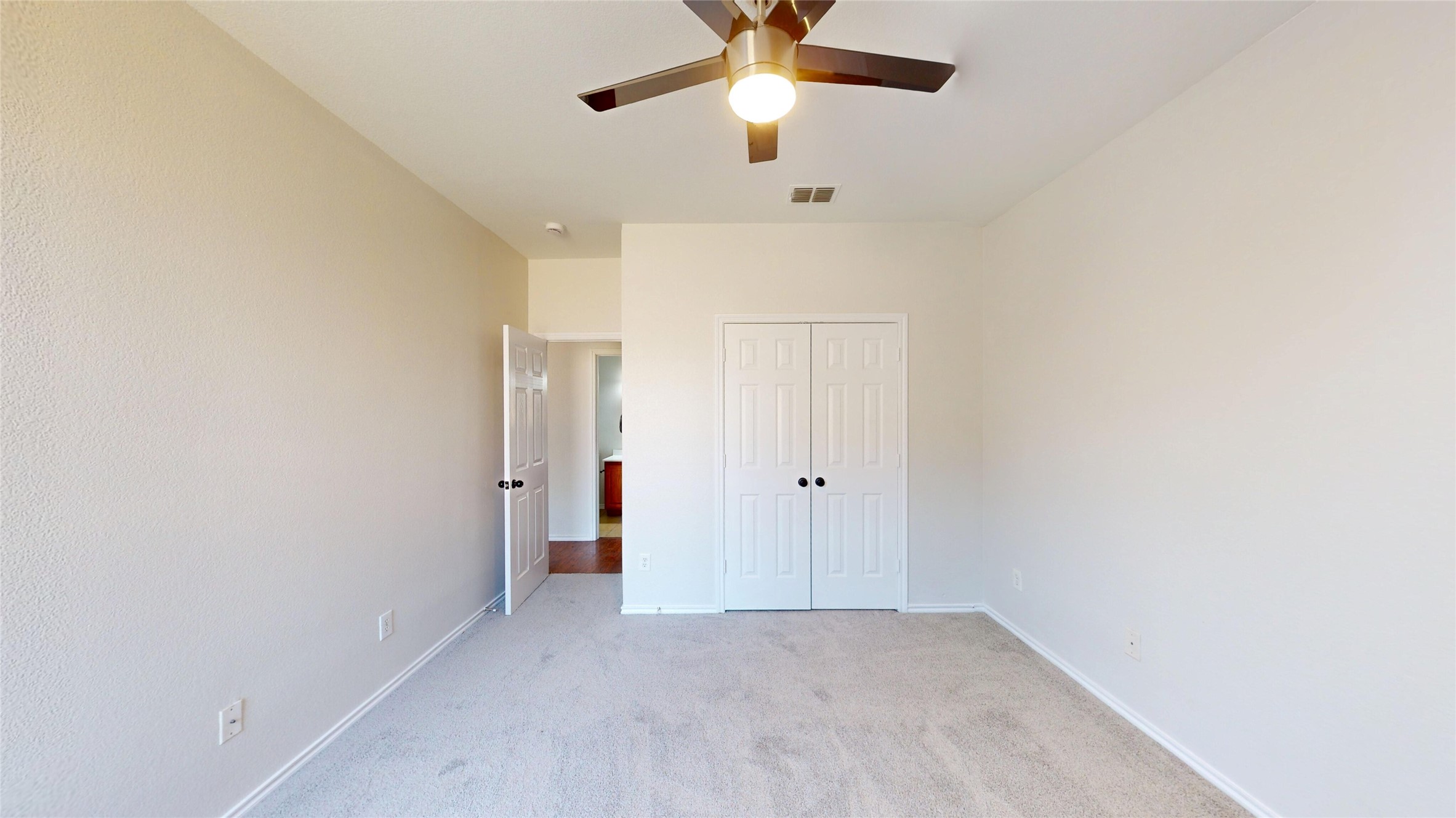 523 Zachum Drive Arlington TX 76002