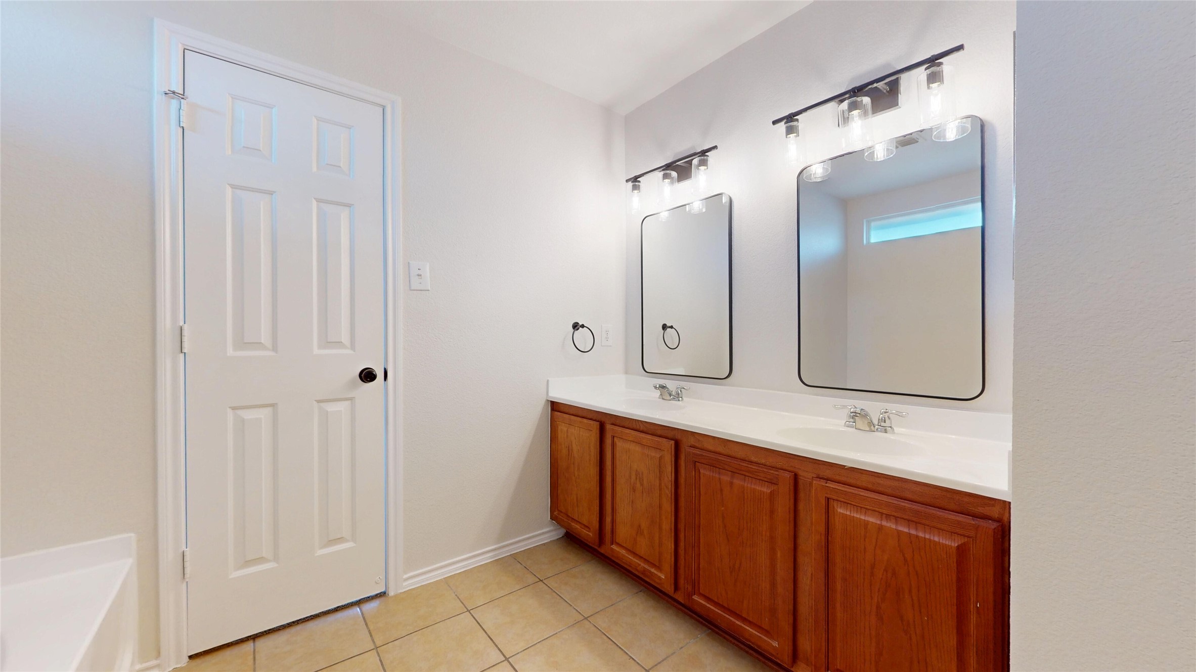 523 Zachum Drive Arlington TX 76002