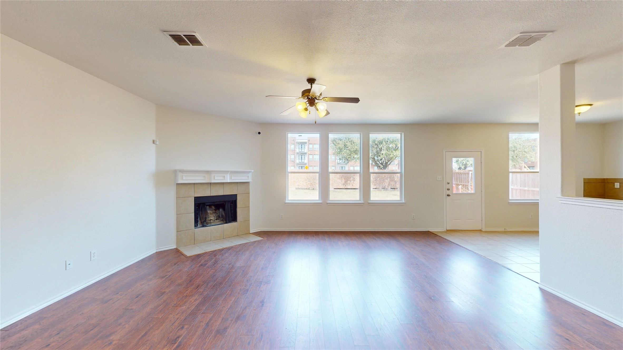 523 Zachum Drive Arlington TX 76002