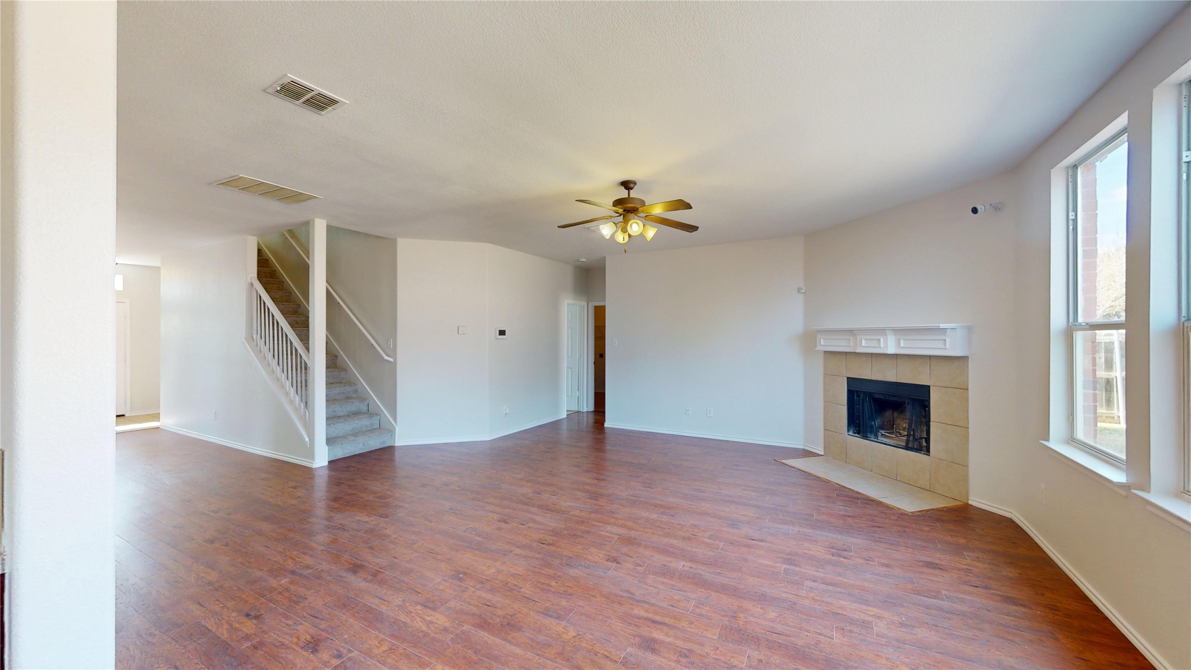523 Zachum Drive Arlington TX 76002