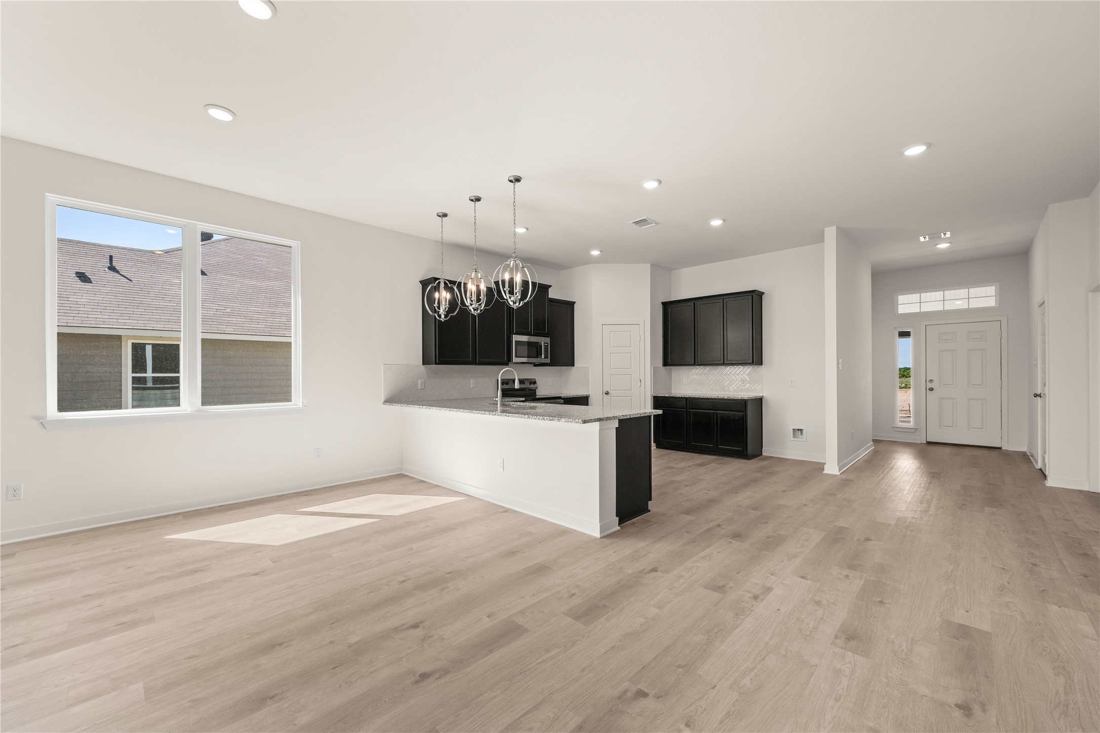 109 Adaline Bend Mcgregor TX 76657