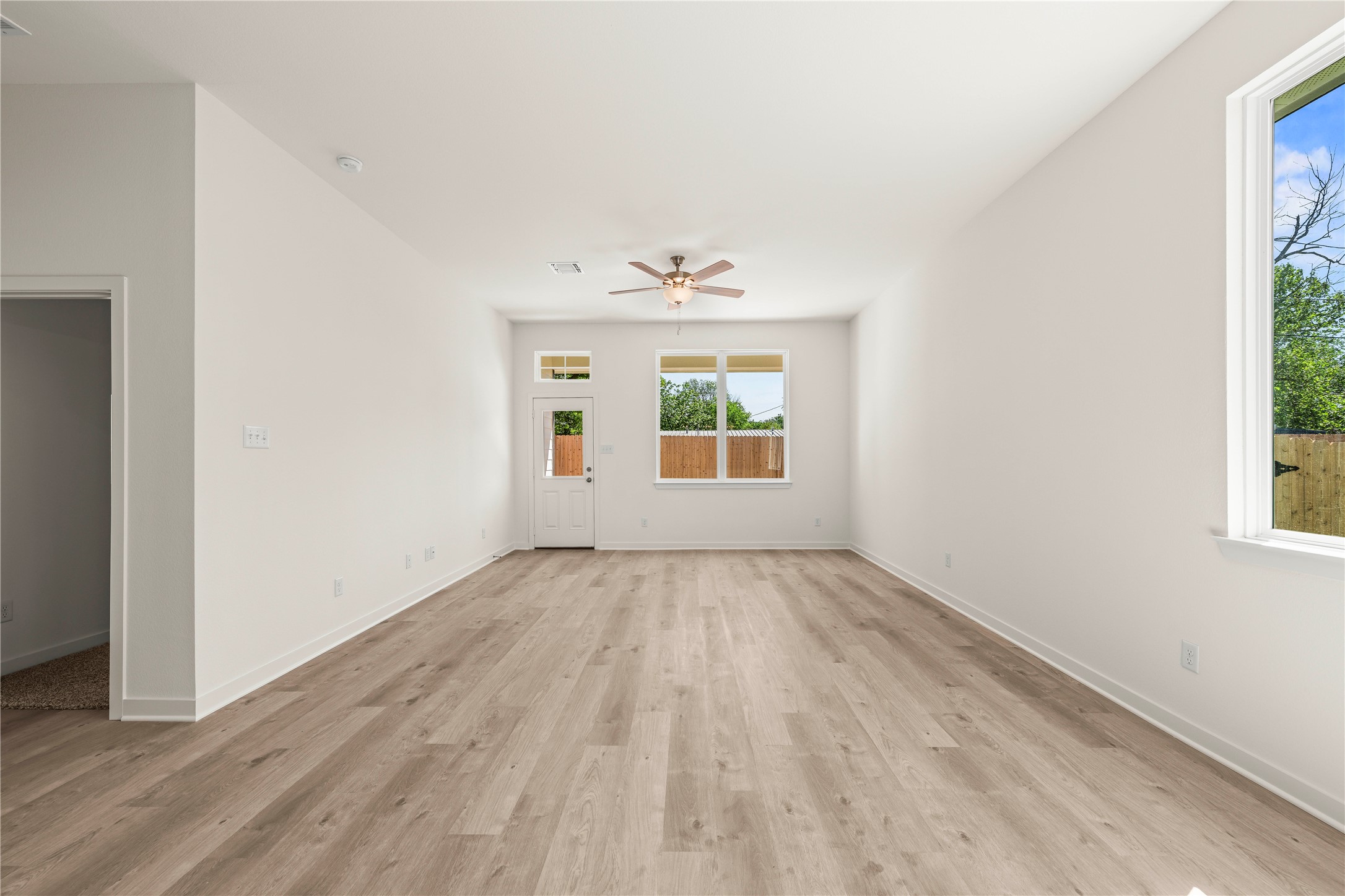 109 Adaline Bend Mcgregor TX 76657