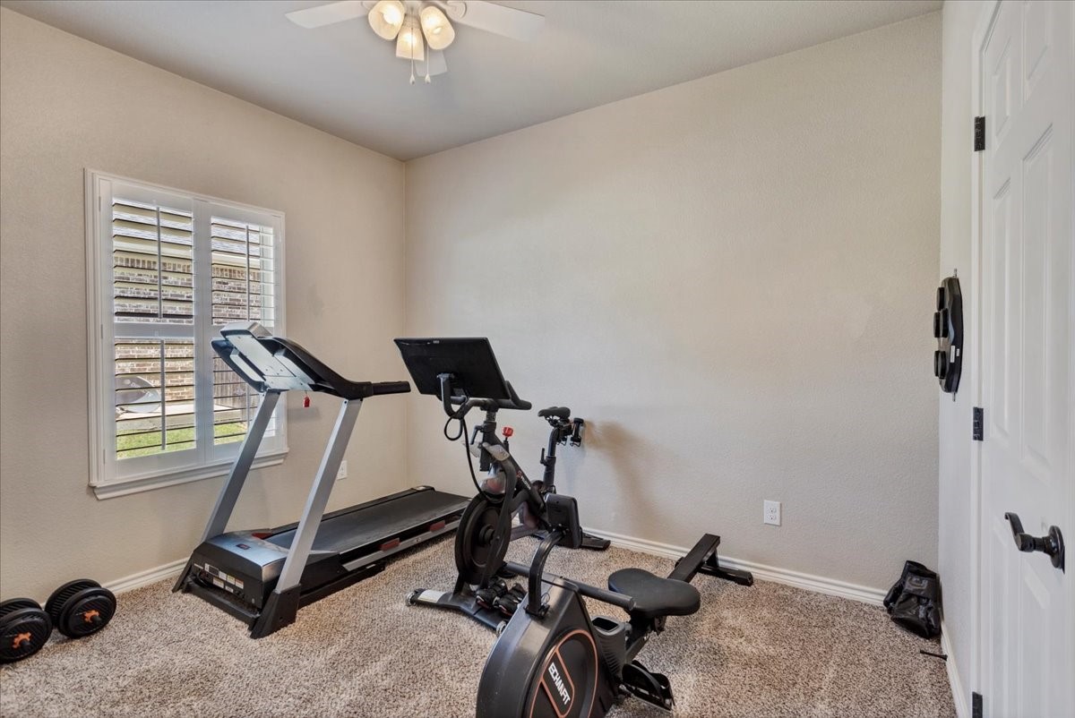 1823 Woodland Park Drive Denison TX 75021