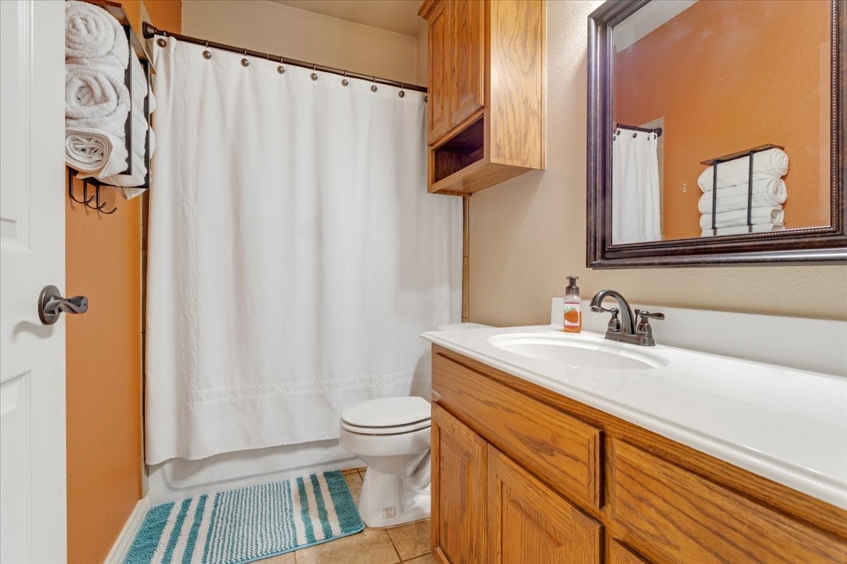 1823 Woodland Park Drive Denison TX 75021