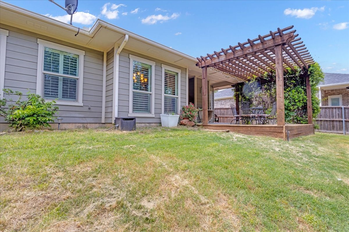 1823 Woodland Park Drive Denison TX 75021