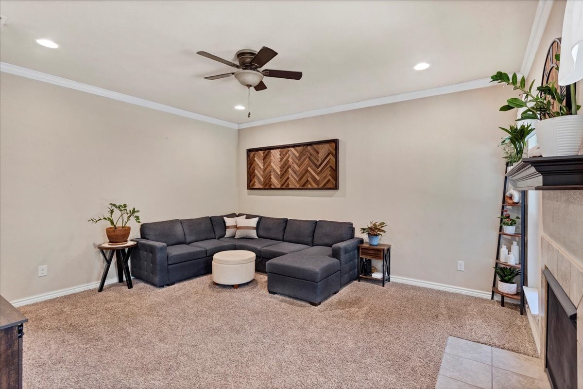 1823 Woodland Park Drive Denison TX 75021