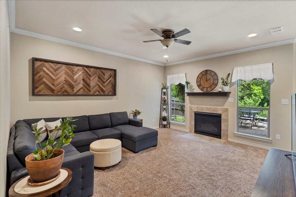 1823 Woodland Park Drive Denison TX 75021