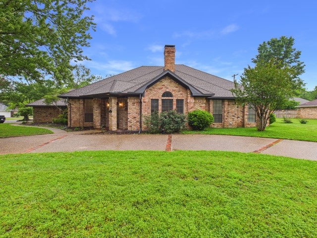 1178 E Oval Drive Athens TX 75751
