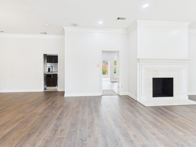 1178 E Oval Drive Athens TX 75751