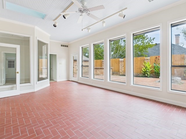 1178 E Oval Drive Athens TX 75751