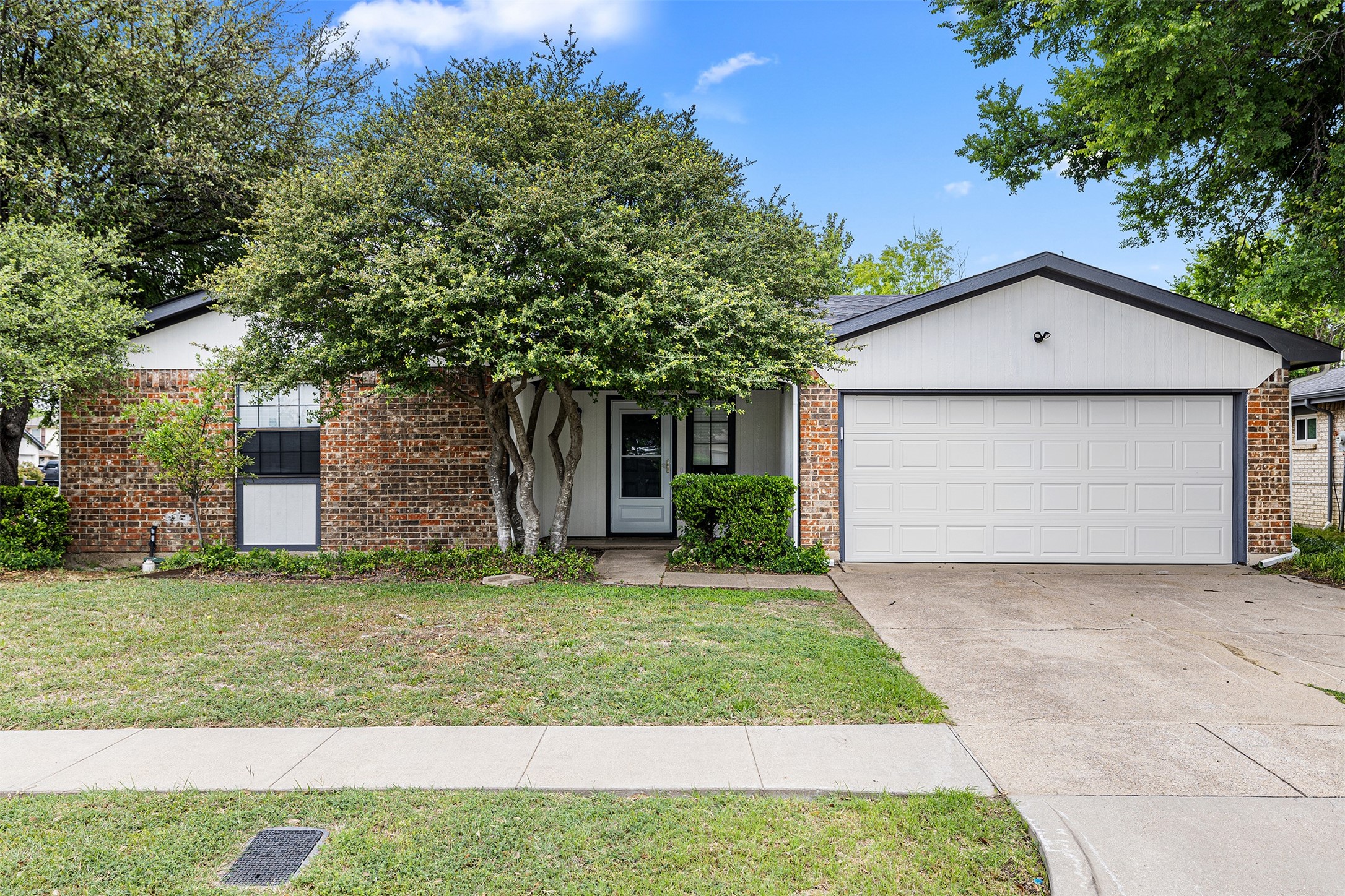 201 Nettletree Street Arlington TX 76018