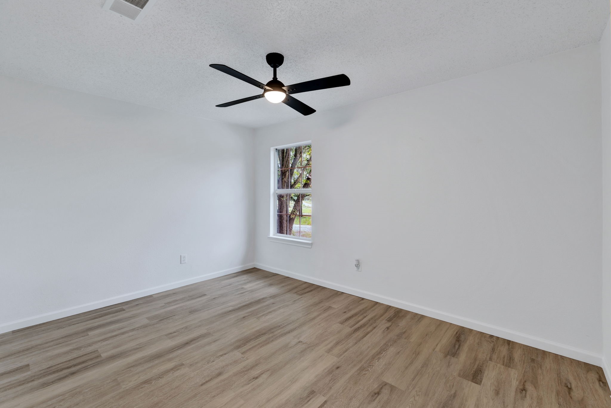 268 Tweedy Bird Lane Whitewright TX 75491