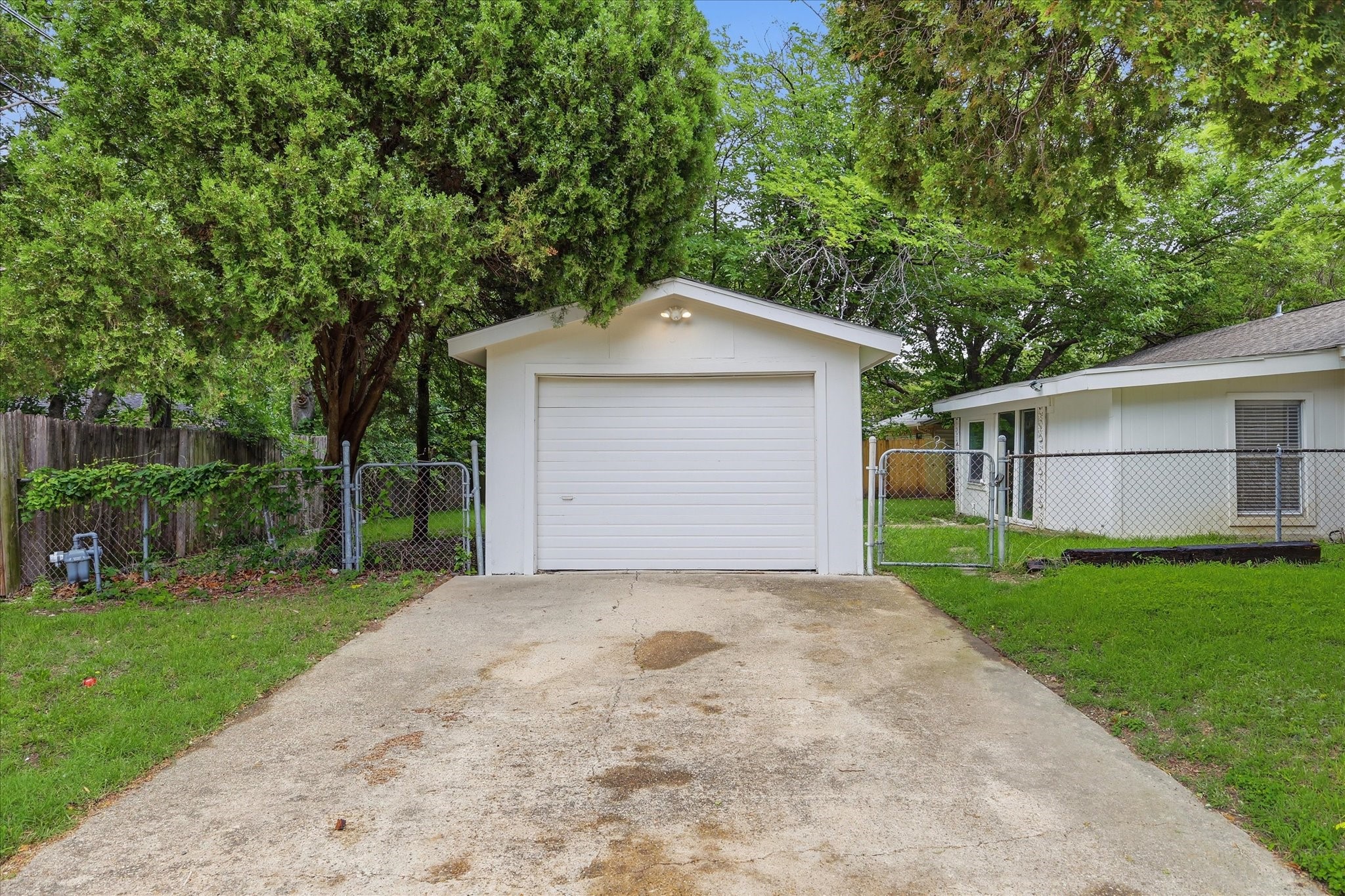 909 Bennett Street Cedar Hill TX 75104